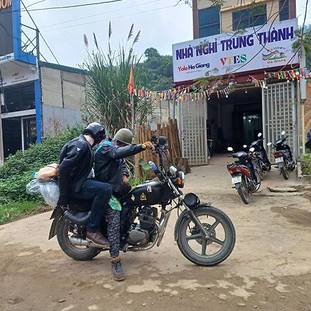 Yolo Ha Giang Adventures, Motorbike And Loop Tours Hotell Eksteriør bilde