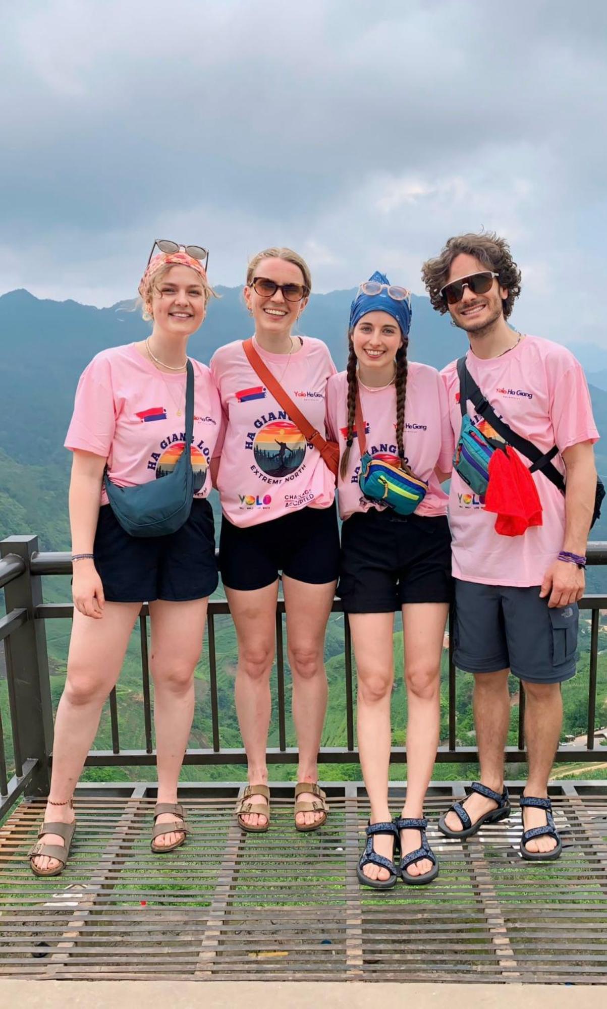 Yolo Ha Giang Adventures, Motorbike And Loop Tours Hotell Eksteriør bilde