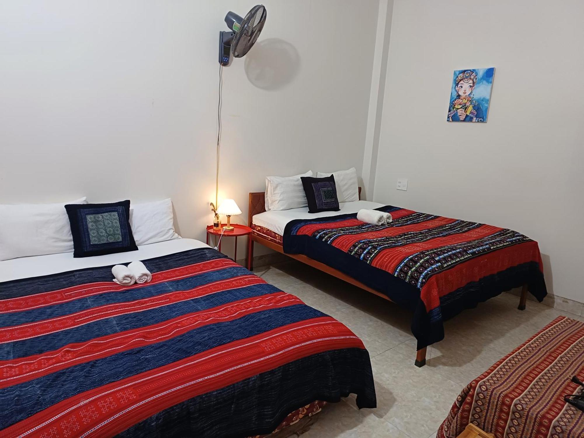 Yolo Ha Giang Adventures, Motorbike And Loop Tours Hotell Eksteriør bilde