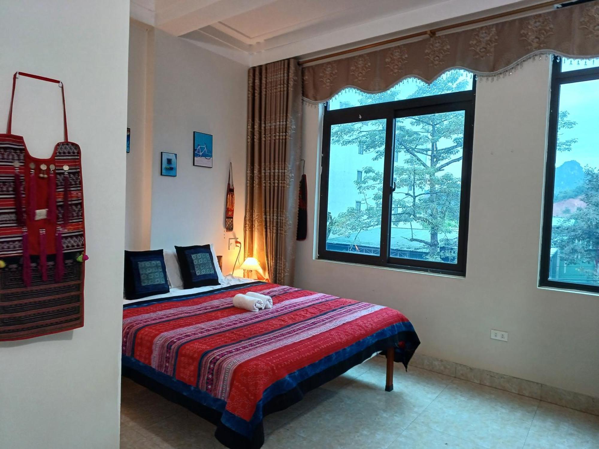 Yolo Ha Giang Adventures, Motorbike And Loop Tours Hotell Eksteriør bilde
