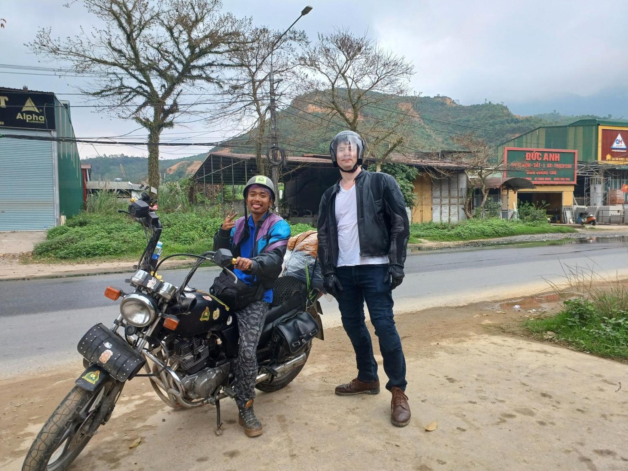 Yolo Ha Giang Adventures, Motorbike And Loop Tours Hotell Eksteriør bilde